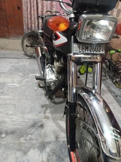 Honda 125 lahor nambar 15 model