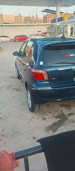 Toyota Vitz 2001