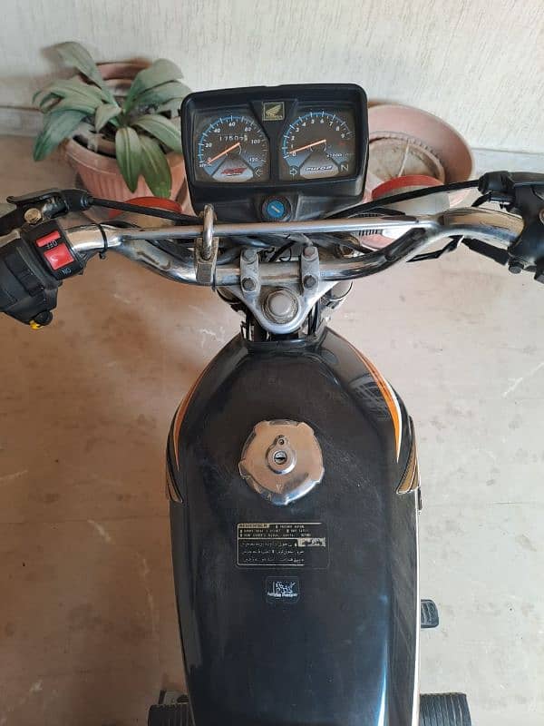 Larkana Registration Honda CG125 2018 model 10