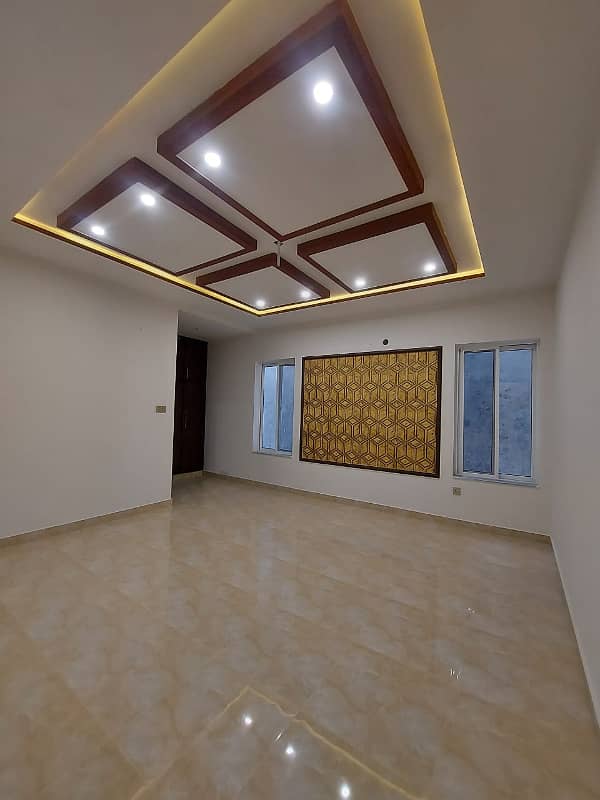 10 Marla Brand New House For Rent In Tech Town Satiana Road 13