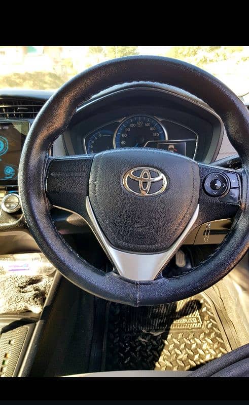 Toyota Corolla Axio 2014 5