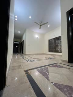 10 marla single storey used house for sale