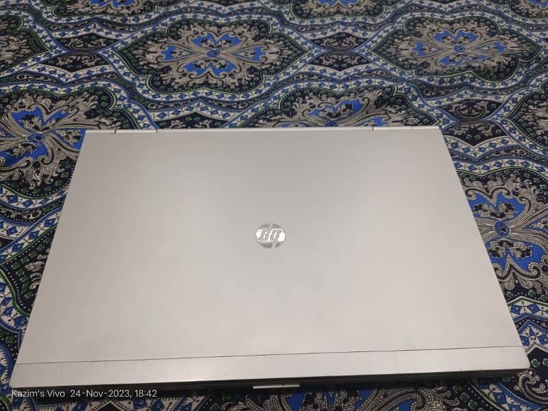 HP Core i5 Elitebook 4/250gb 0