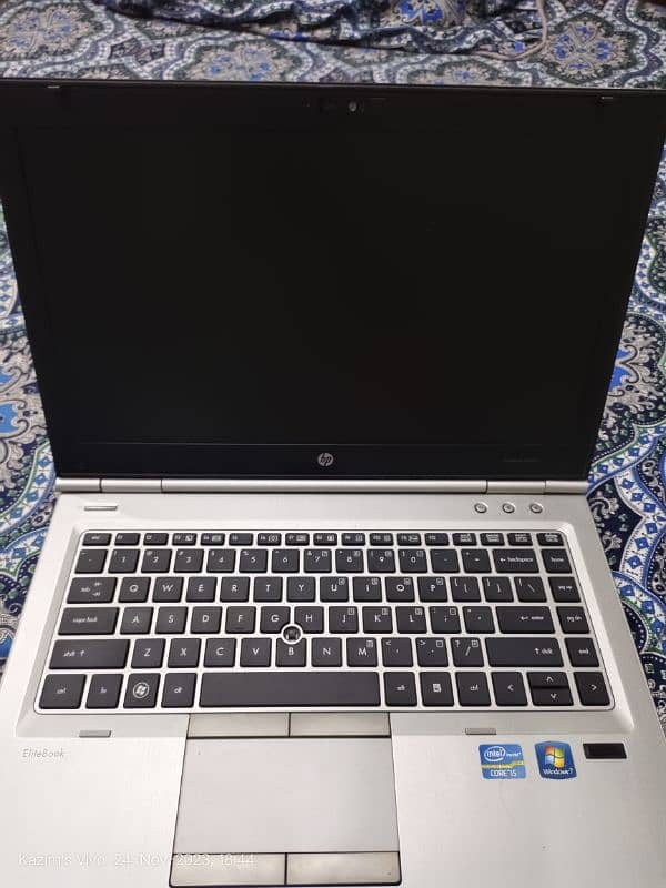 HP Core i5 Elitebook 4/250gb 2