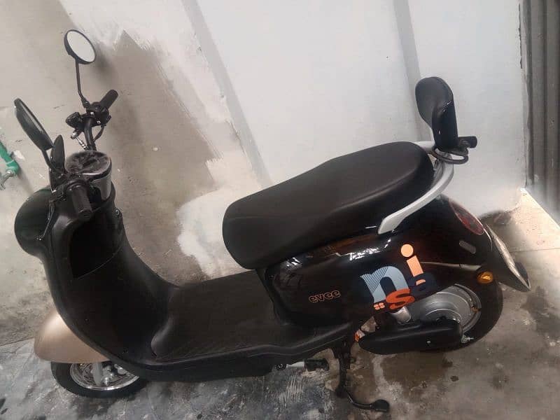 nisa evee scooty(0300-9181726) 6