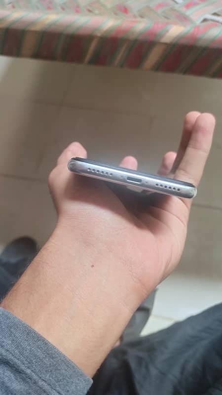 IPhone X (256) GB PTA APPROVED 5