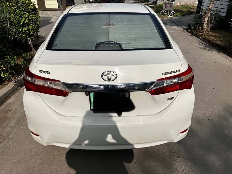 Toyota Corolla GLI 2015 1