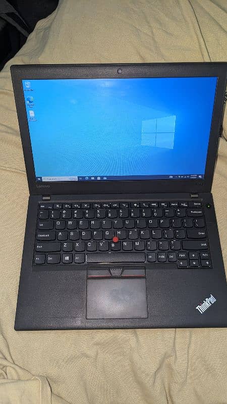 Thinkpad X270 i7 6th generation 1