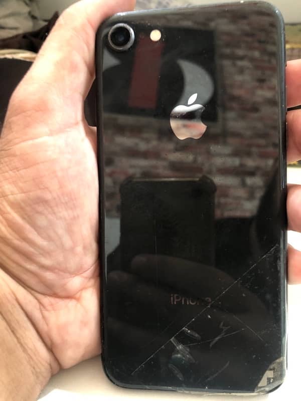 iPhone  8 64gb Non PTA 1