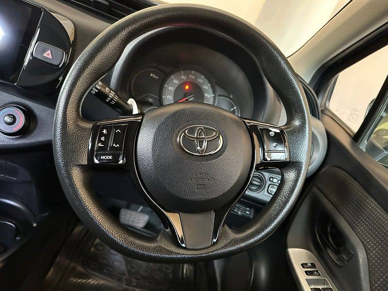 Toyota Vitz 2018 14