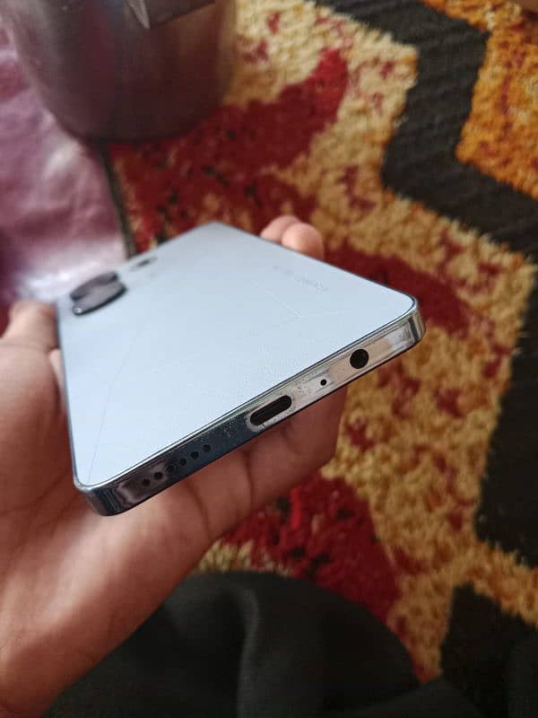 techno Camon 20 8 GB 256 GB luch condition 8