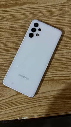 SAMSUNG A32 WITH BOX