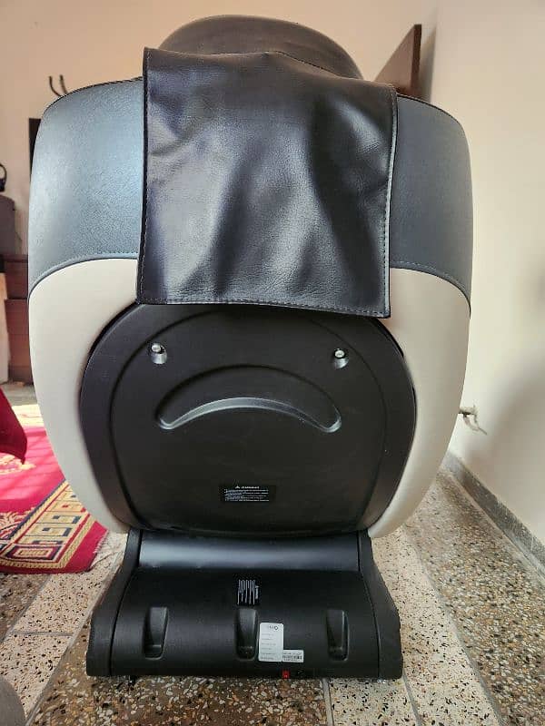 U-Galaxy Massage Chair with one year warranty remaining 3