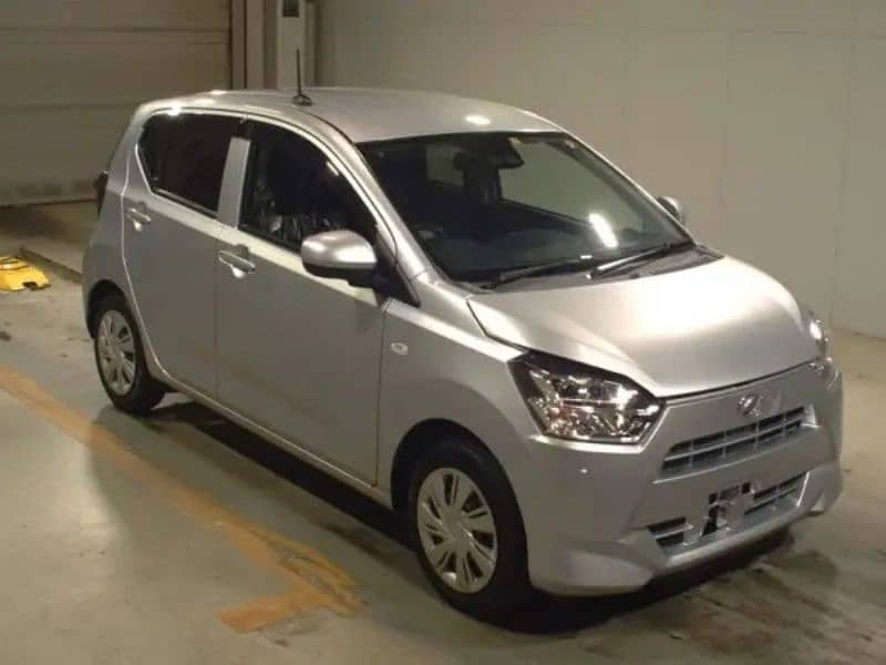 Daihatsu Mira 2021 5