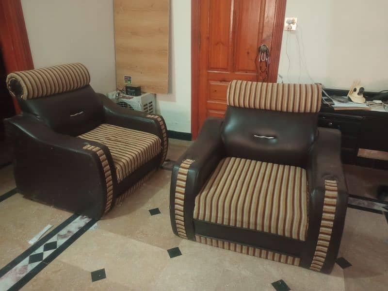 five seatar Sofa set for sale مناسب ریٹ 3