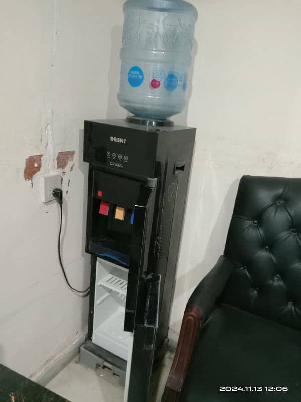 Dispenser good condition 2022 model for sale 2