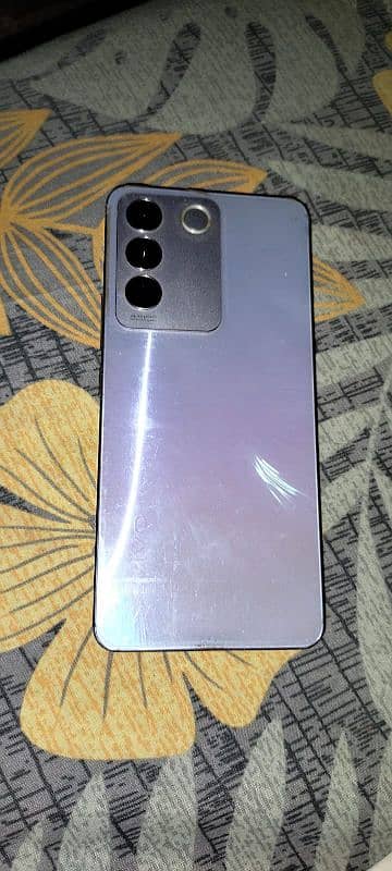 vivo v27e 2