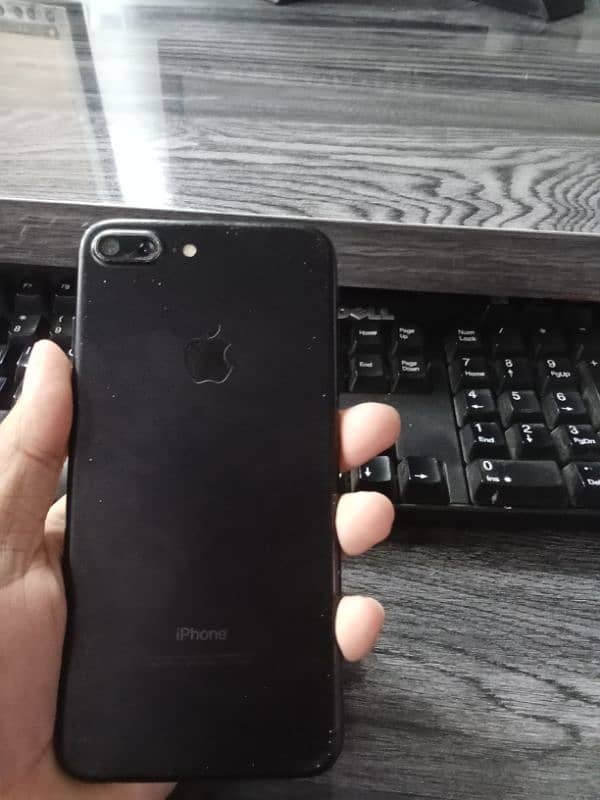 i phone 7 Plus PTA approved black color 128GB 0