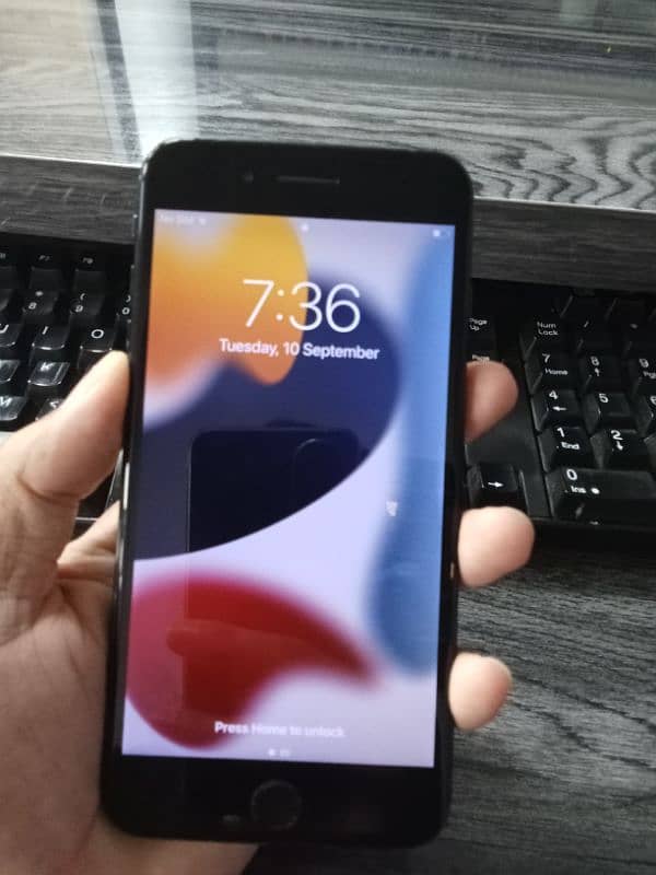 i phone 7 Plus PTA approved black color 128GB 1