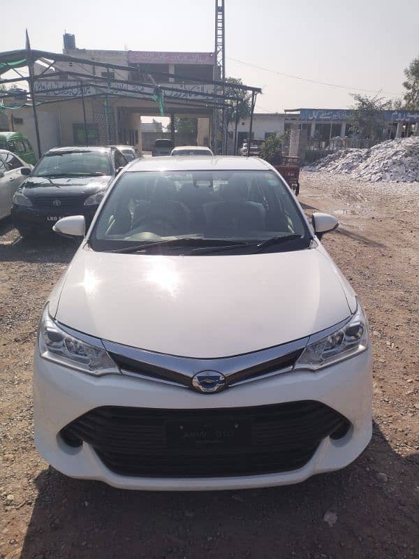 Toyota Corolla Axio 2016 3