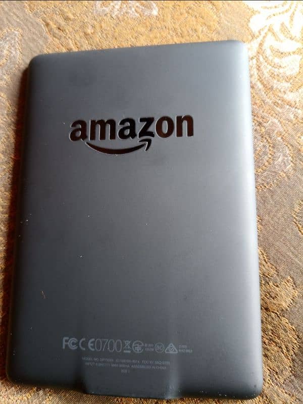 Amazon Kindle Paperwhite 5th generation 2gb 2