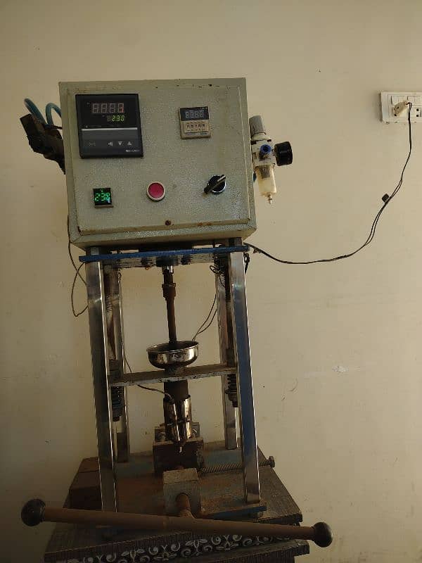 Data cable molding machine 4