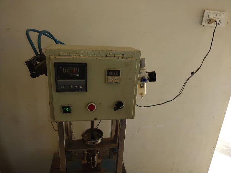 Data cable molding machine 5