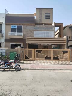 12 Marla House Islamabad G 13 old 2 Years 6 Bedroom Attach Washroom VIP Location