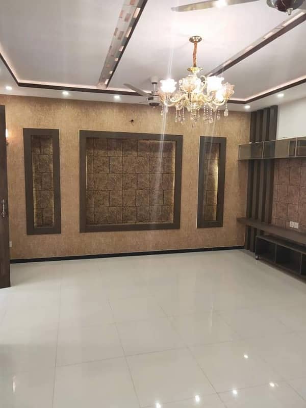 12 Marla House Islamabad G 13 old 2 Years 6 Bedroom Attach Washroom VIP Location 4