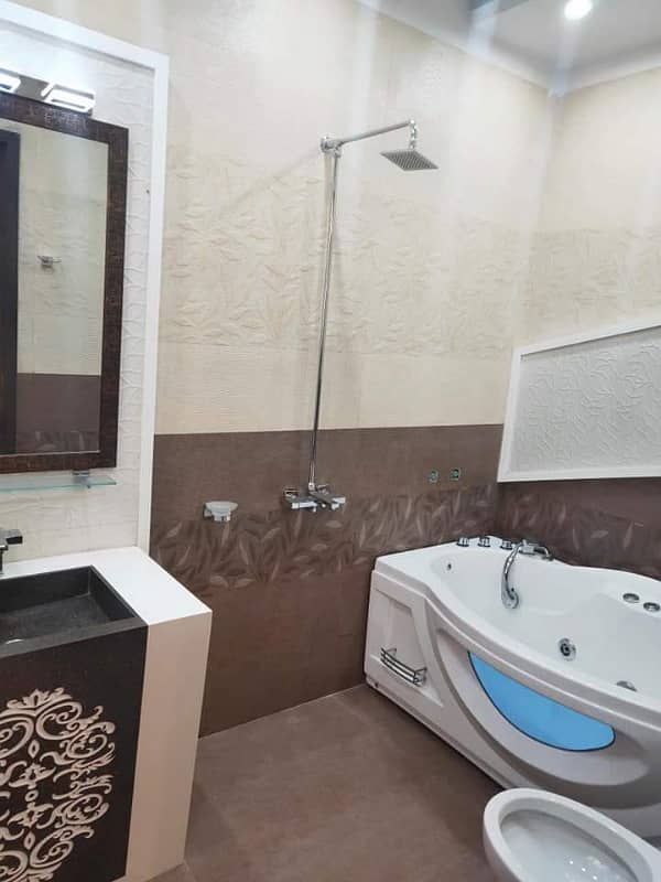 12 Marla House Islamabad G 13 old 2 Years 6 Bedroom Attach Washroom VIP Location 13