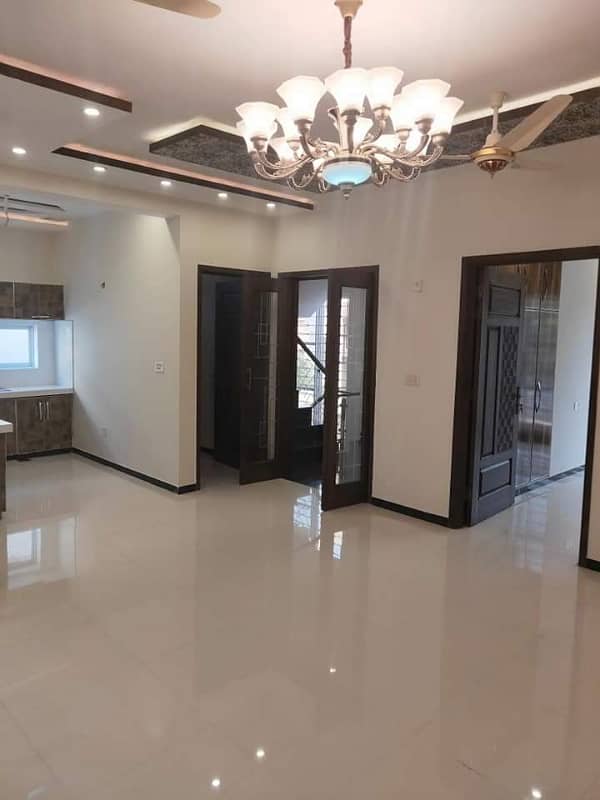 12 Marla House Islamabad G 13 old 2 Years 6 Bedroom Attach Washroom VIP Location 17