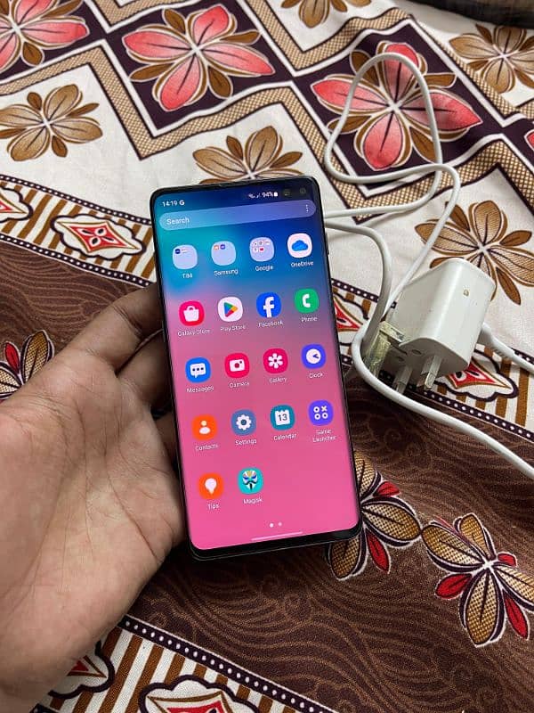 Samsung S10 Plus 7