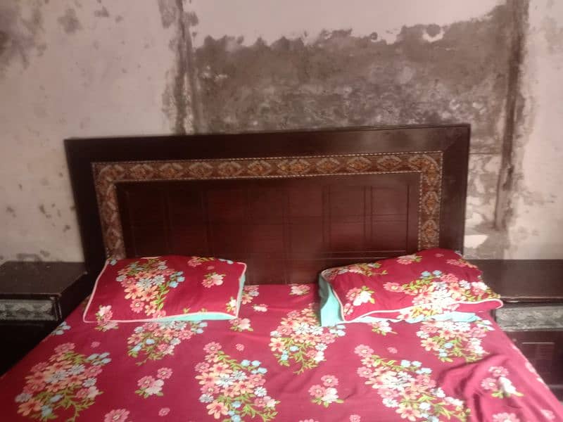 Bed And side drawer for sale 2