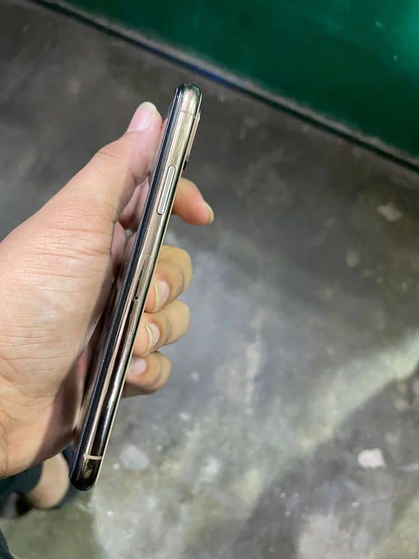 iphone xs  non pta 11