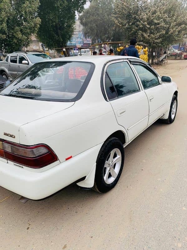 Toyota Corolla 2.0 D 2000 3