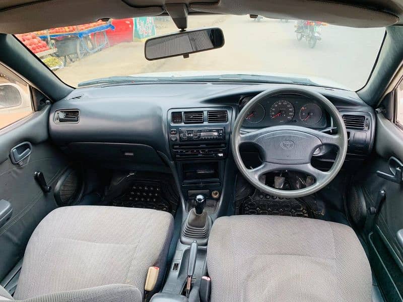 Toyota Corolla 2.0 D 2000 6