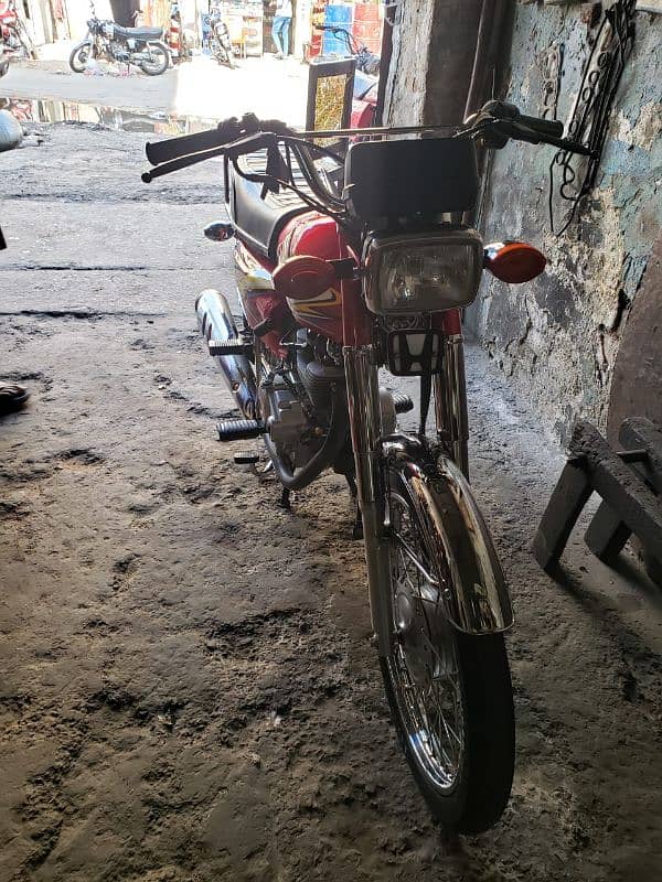 new condition need and clean bike 6