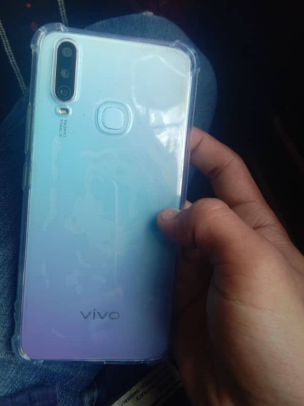 vivo y 17 1