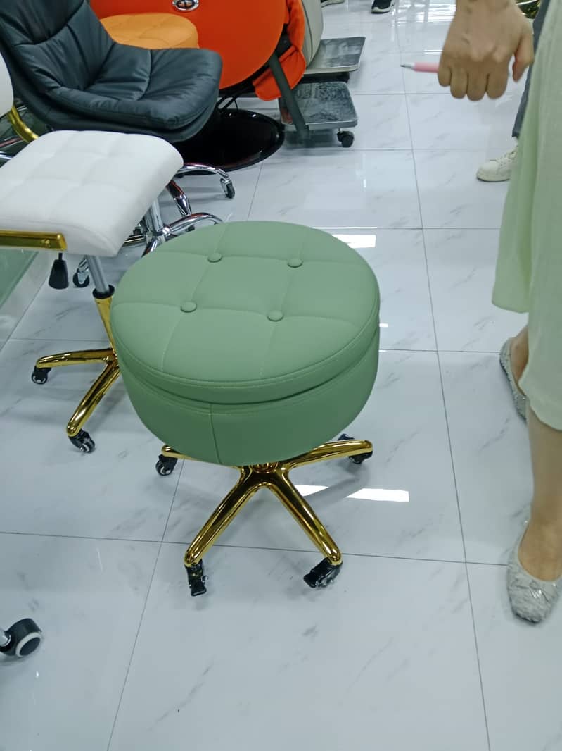 Saloon Chair/Barber Chair/Hair Wash Unit/Pedicure/Manicure/Salon Chai 7