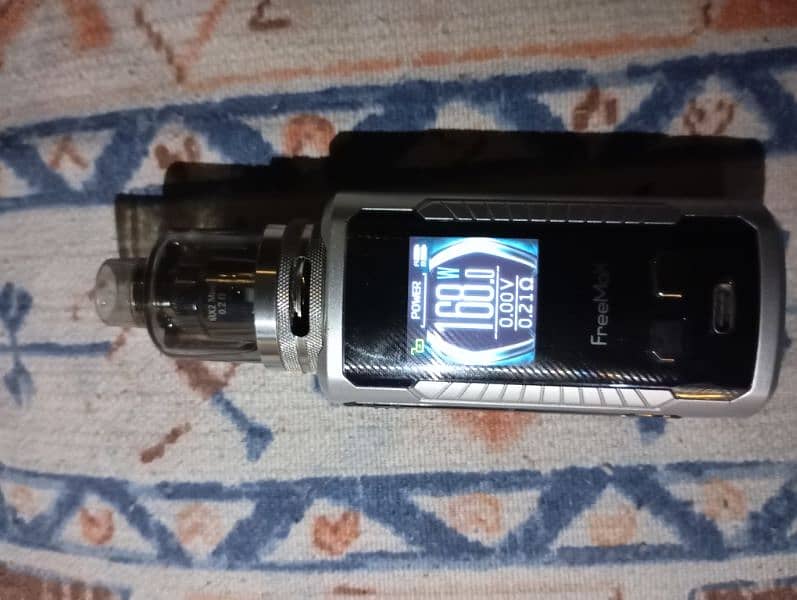 FREEMAX MAXUS 168W VAPE 1