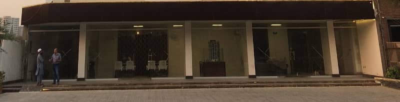 Showroom Available for Rent Safora Chowrangi 1