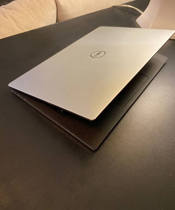 Dell XPS 13 9370 1