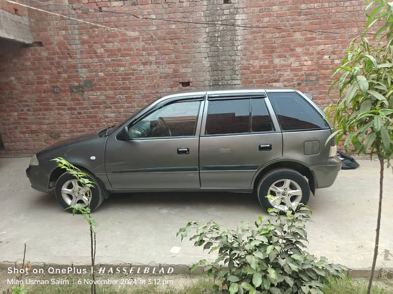 Suzuki Cultus VXLi 2010 Manual 0