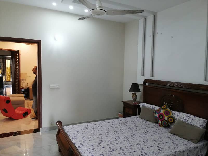 1 Kanal Fully Furnished House For Rent in Bahria Town Lahore. 18