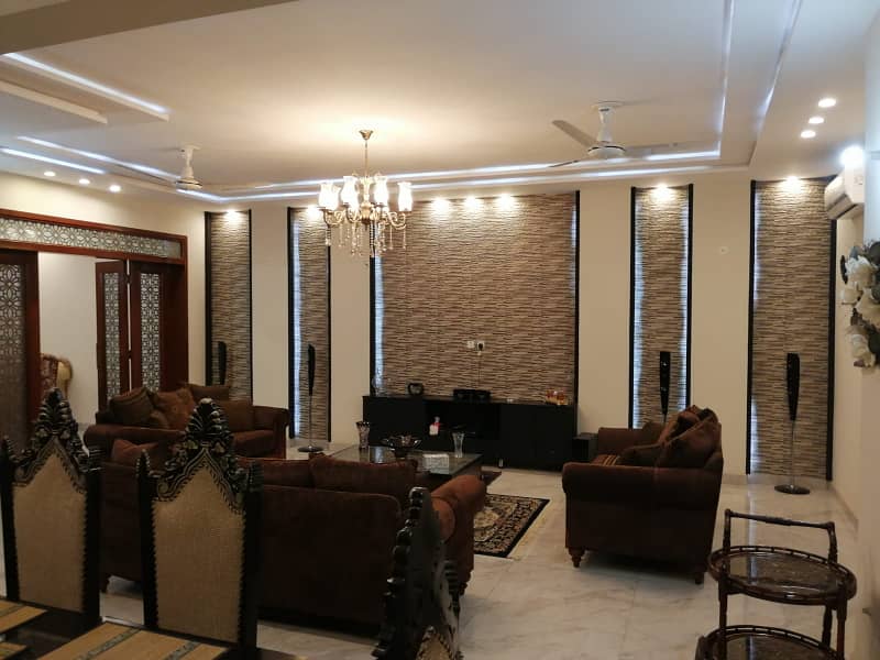 1 Kanal Fully Furnished House For Rent in Bahria Town Lahore. 27