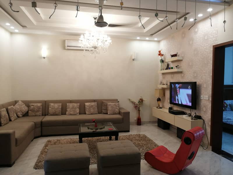 1 Kanal Fully Furnished House For Rent in Bahria Town Lahore. 33