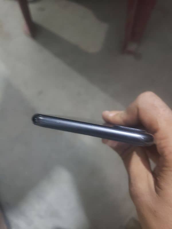 Urgent sale iphone 7plus 32gb bypass 1