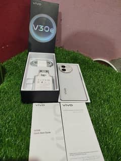 Vivo V 30e / 8gb256gb / Complete Box