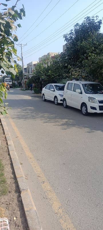 job chaye urgent please mujhe Automatic car