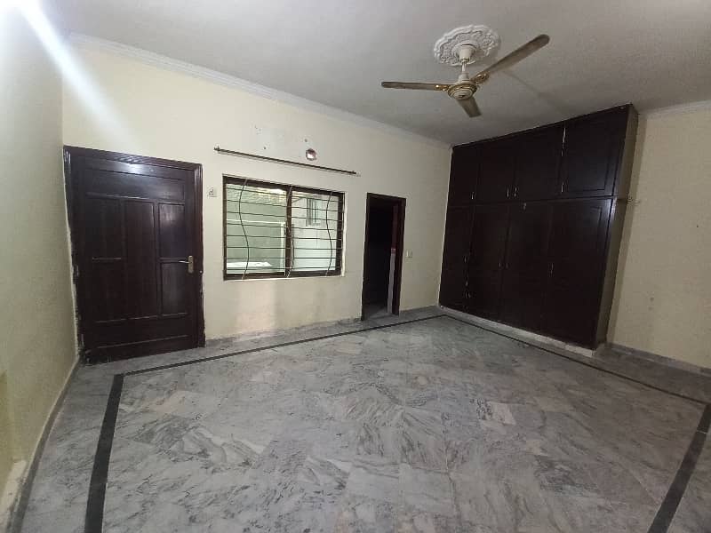 10 marla one and haf storey house for rent 6